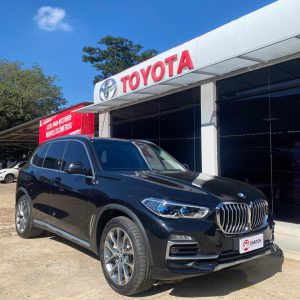 BMW | X5 xDrive 45e Híbrido | 2022 | 89.897 km | Negro | Entrega USD 12.000 | 60 cuotas