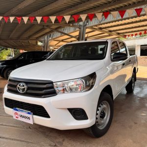 Toyota | Corolla Cross HV CVT | 2024 | 15.842 km | Plata